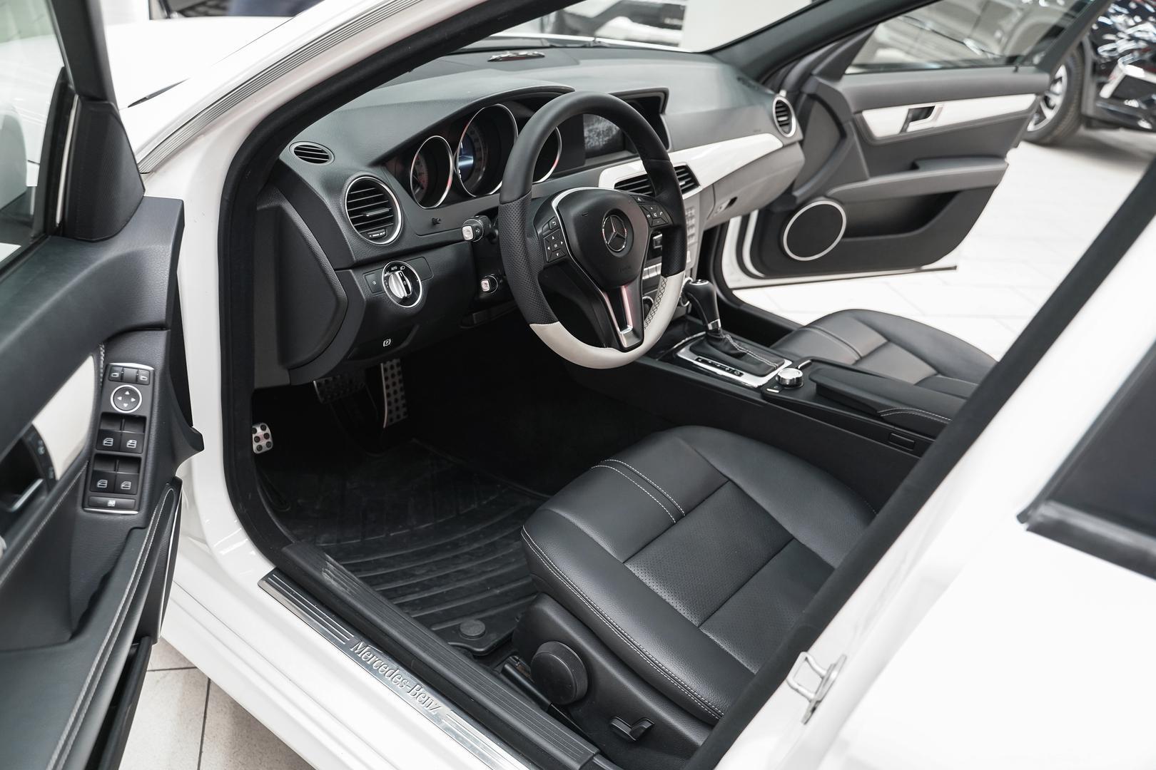 Mercedes-Benz C-Класс 2012, белый, ДЦ Орехово