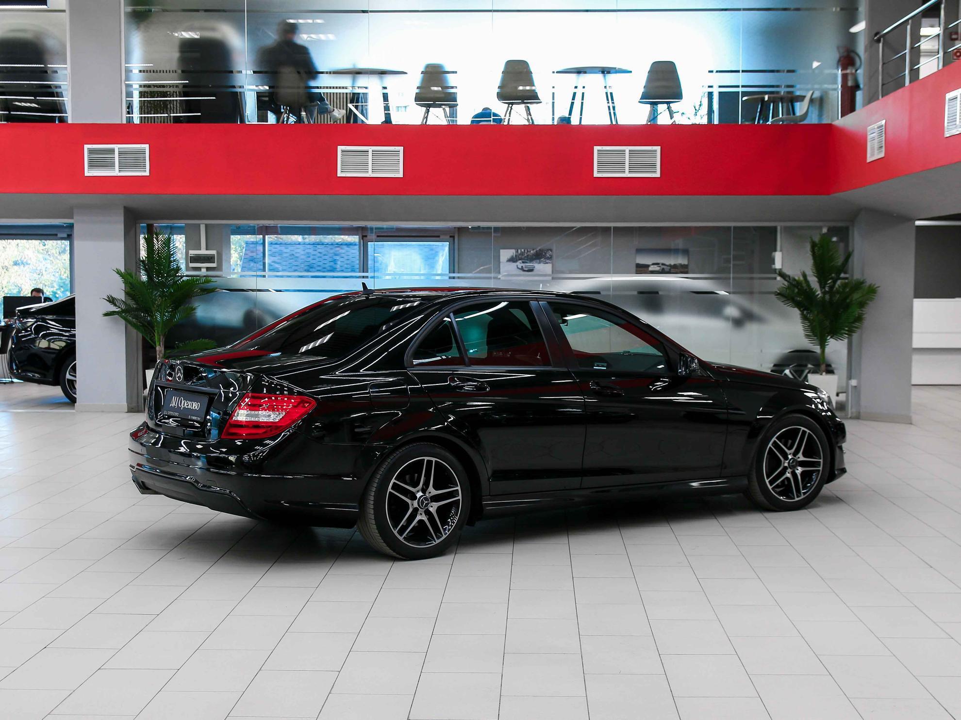 Mercedes-Benz C-Класс 2013, черный, ДЦ Орехово