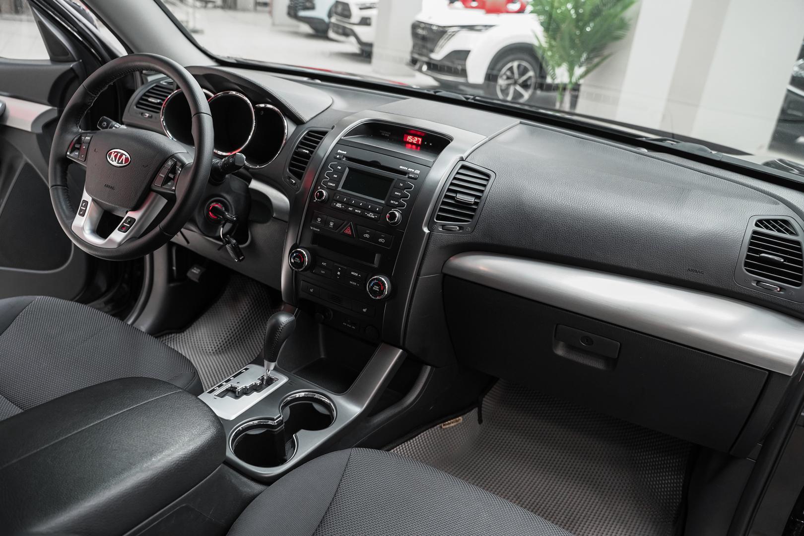Kia Sorento 2012, черный, ДЦ Орехово