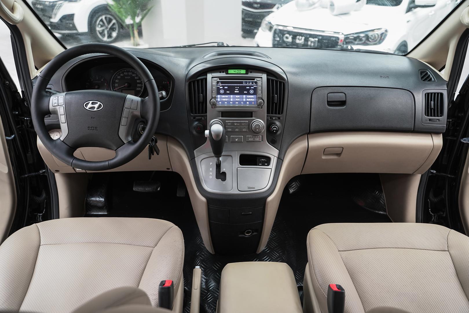 Hyundai Grand Starex 2012, черный, ДЦ Орехово