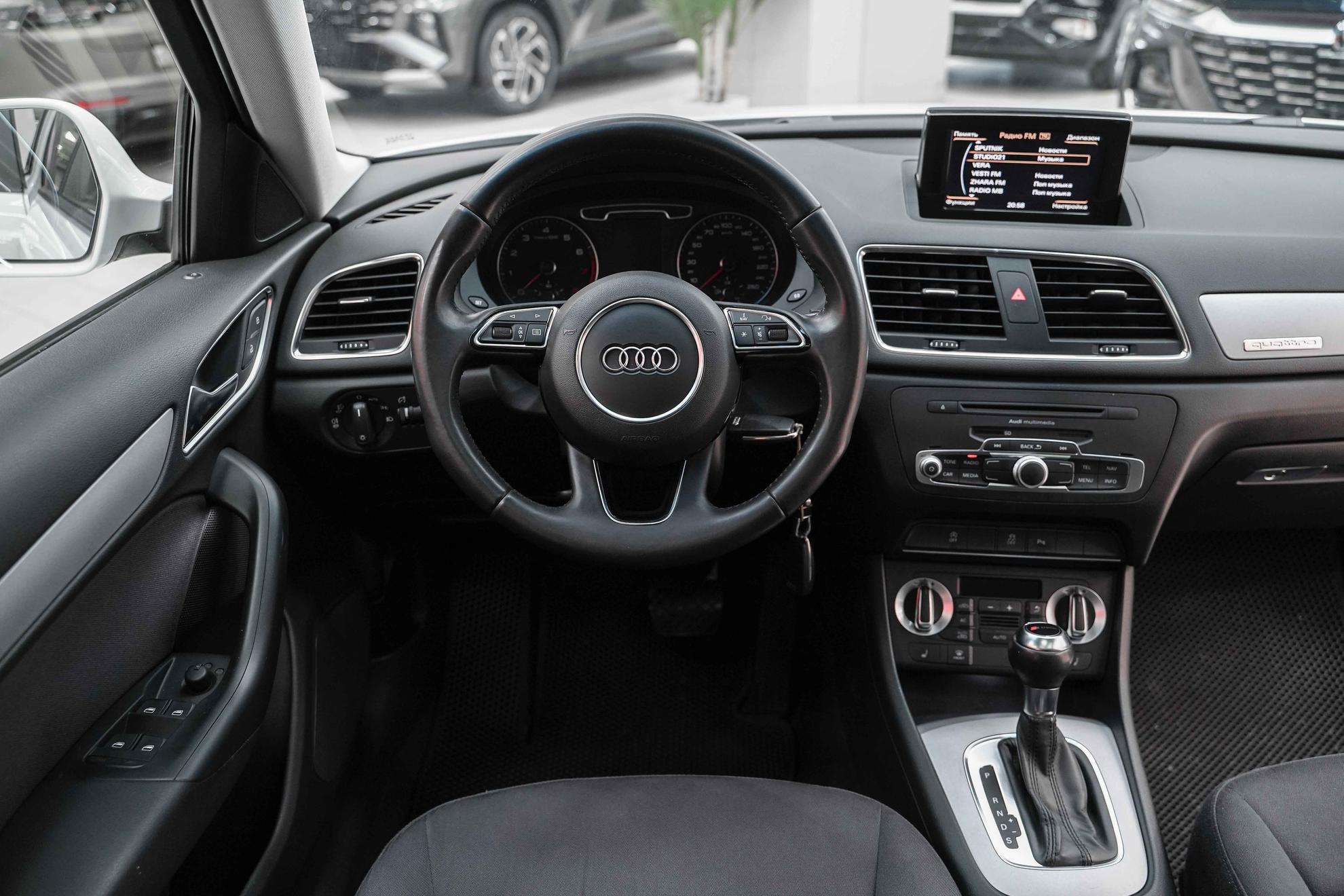 Audi Q3 2013, белый, ДЦ Орехово