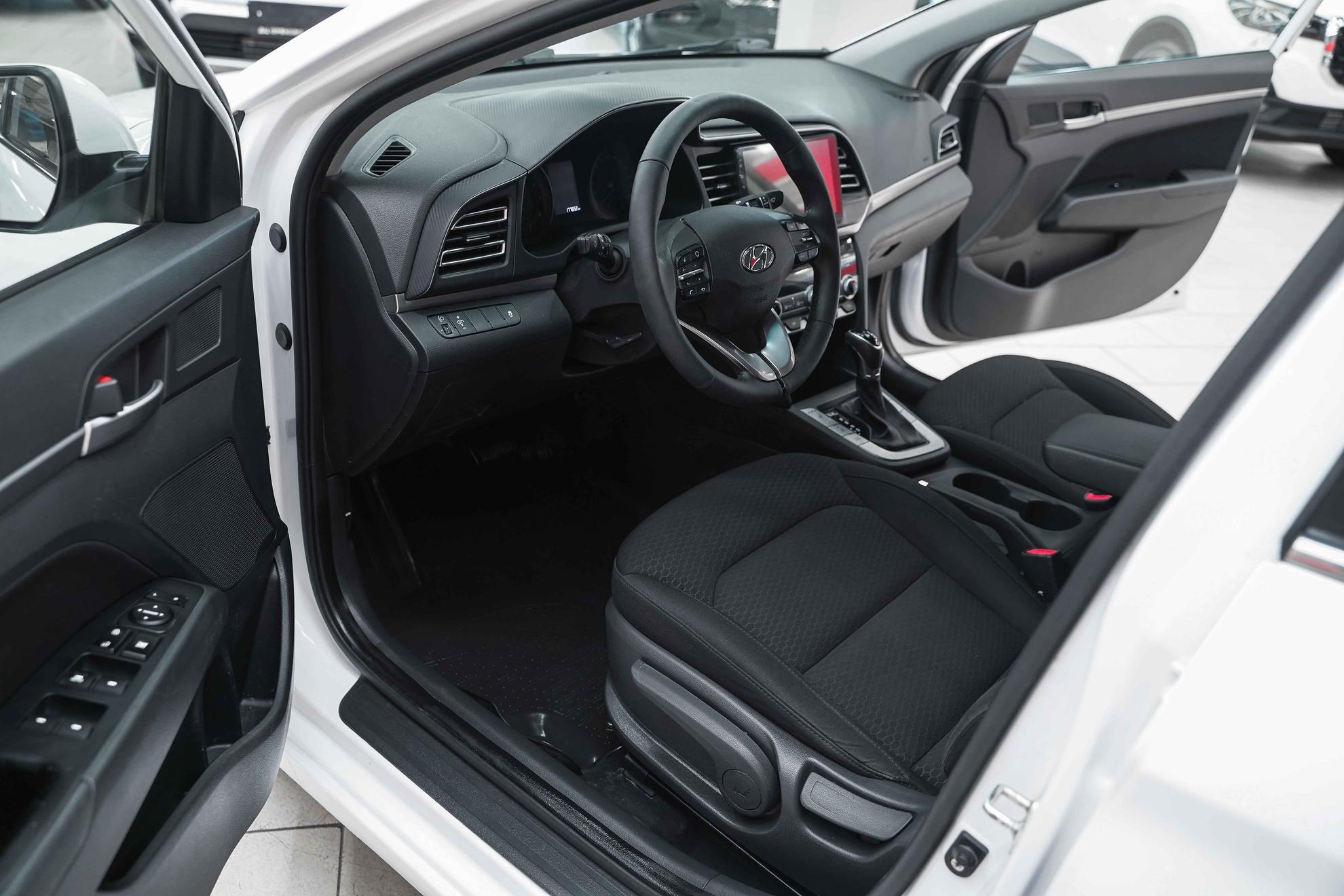 Hyundai Elantra 2019, белый, ДЦ Орехово