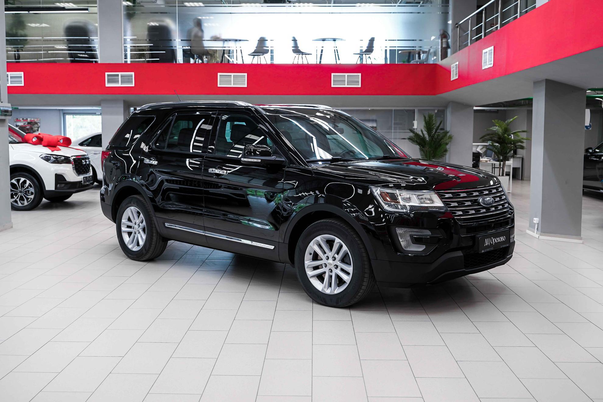 Ford Explorer 2016, черный, ДЦ Орехово