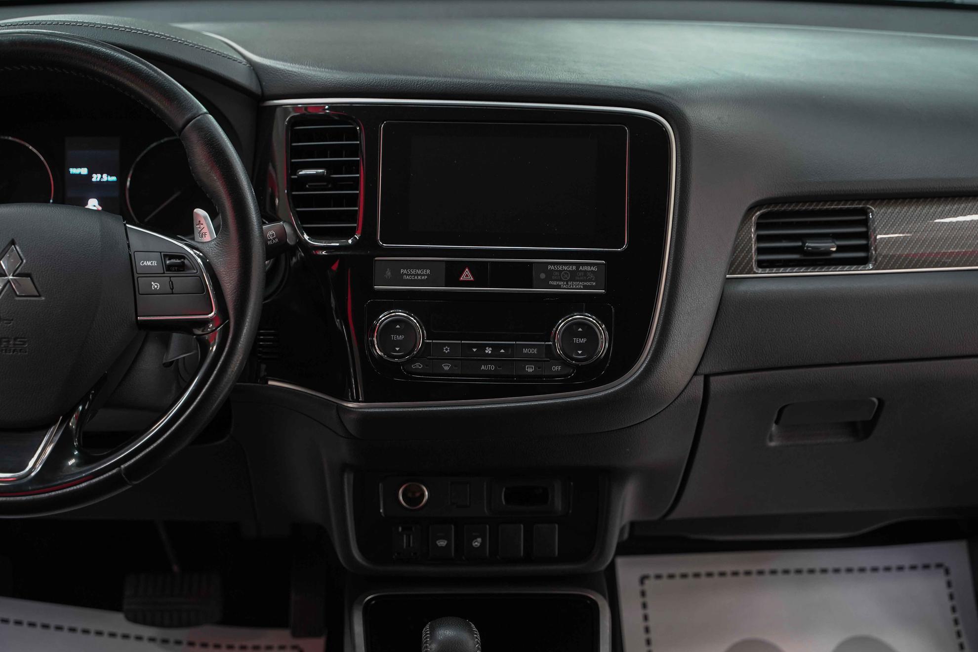 Mitsubishi Outlander 2019, черный, ДЦ Орехово