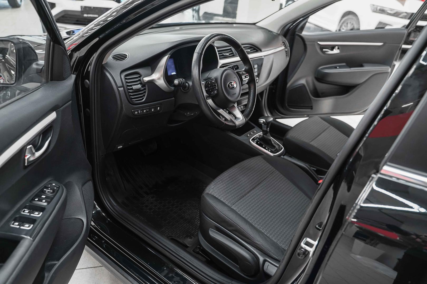 Kia Rio 2021, черный, ДЦ Орехово