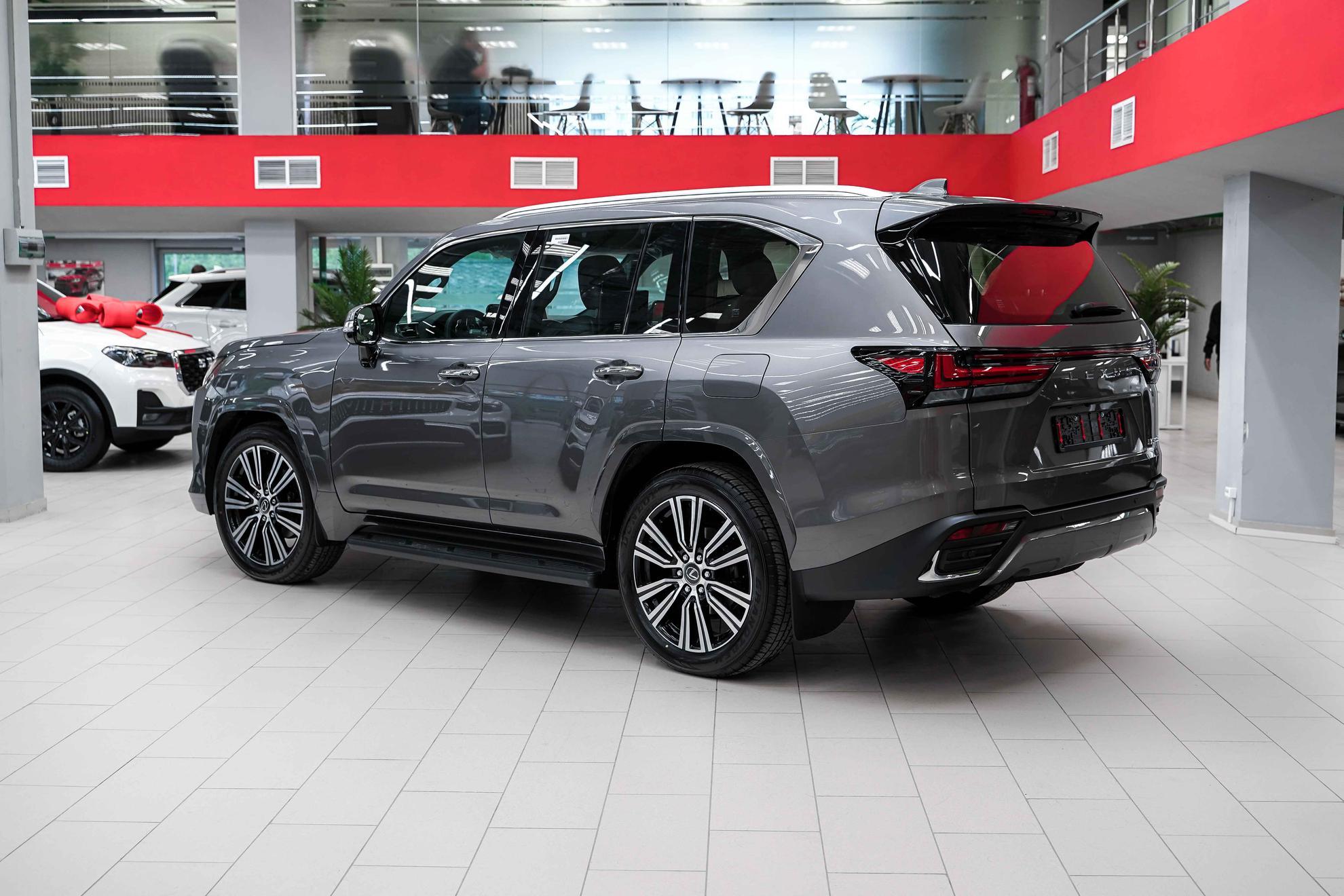 Lexus LX 2026, серый, ДЦ Орехово