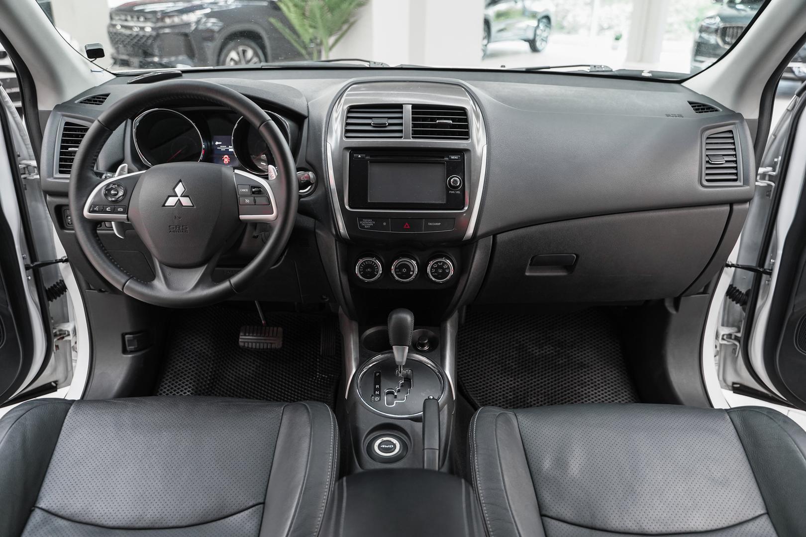 Mitsubishi ASX 2013, белый, ДЦ Орехово