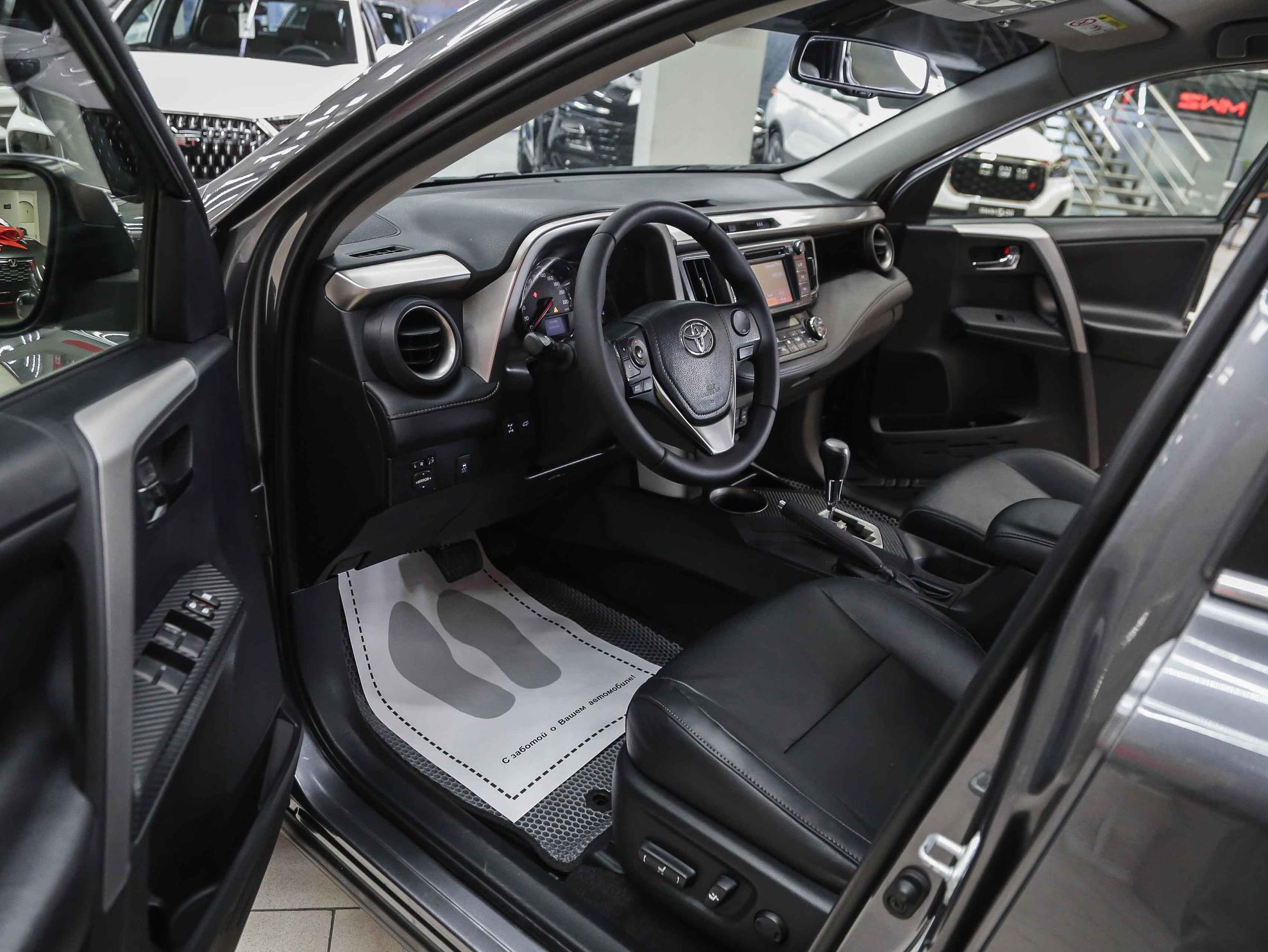Toyota RAV4 2012, серый, ДЦ Орехово