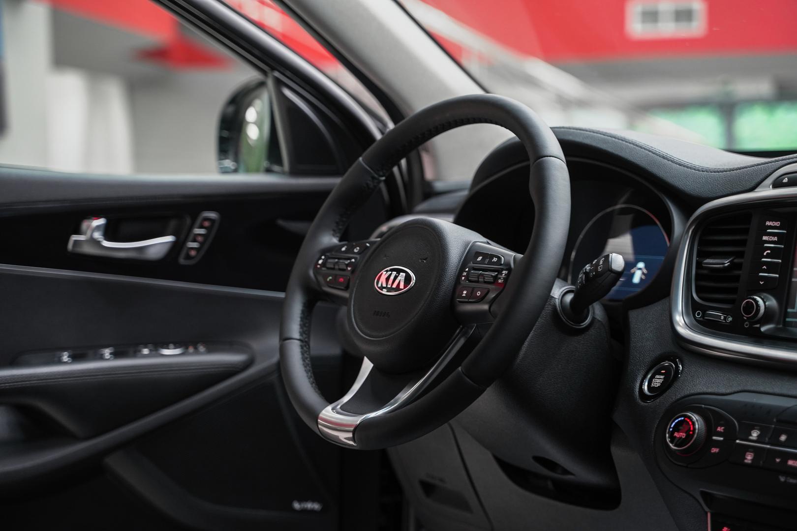 Kia Sorento 2015, черный, ДЦ Орехово