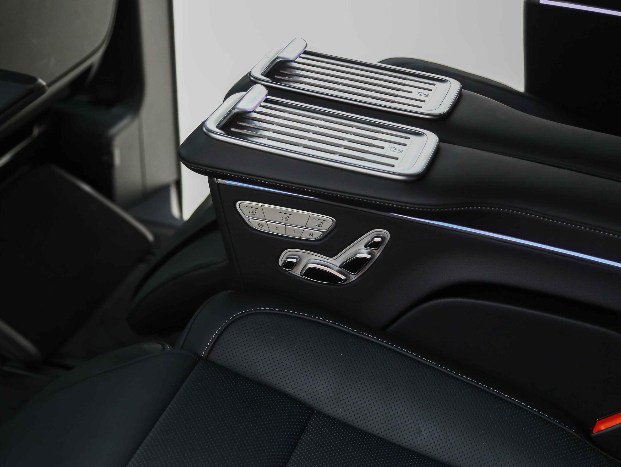 Mercedes-Benz V-Класс 2026, черный, ДЦ Орехово