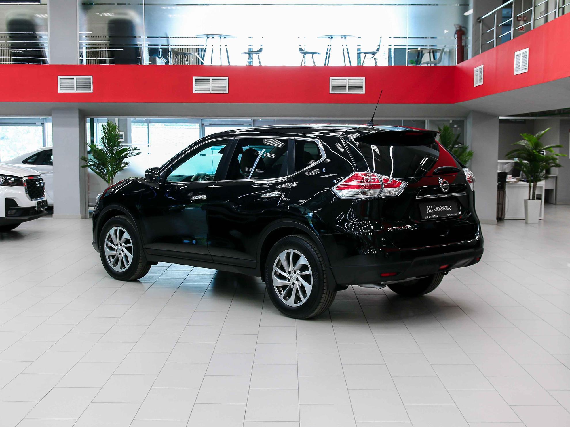 Nissan X-Trail 2016, черный, ДЦ Орехово