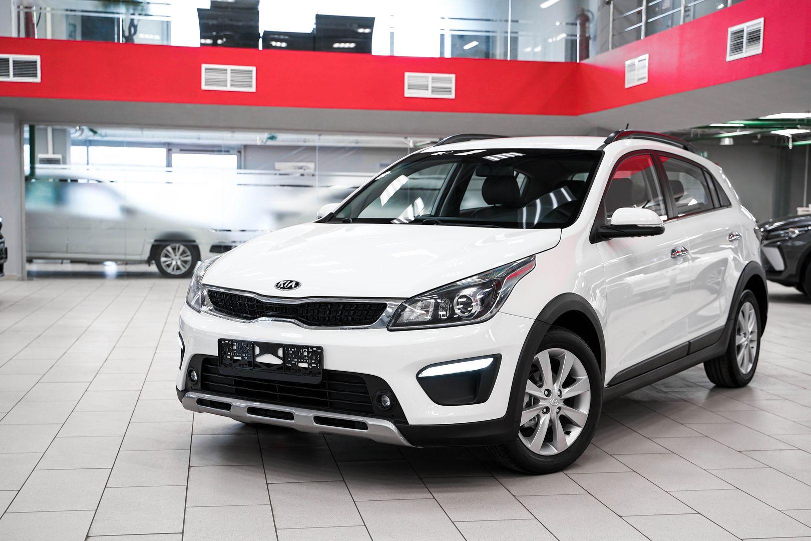 Kia Rio X-Line 2018, белый, ДЦ Орехово
