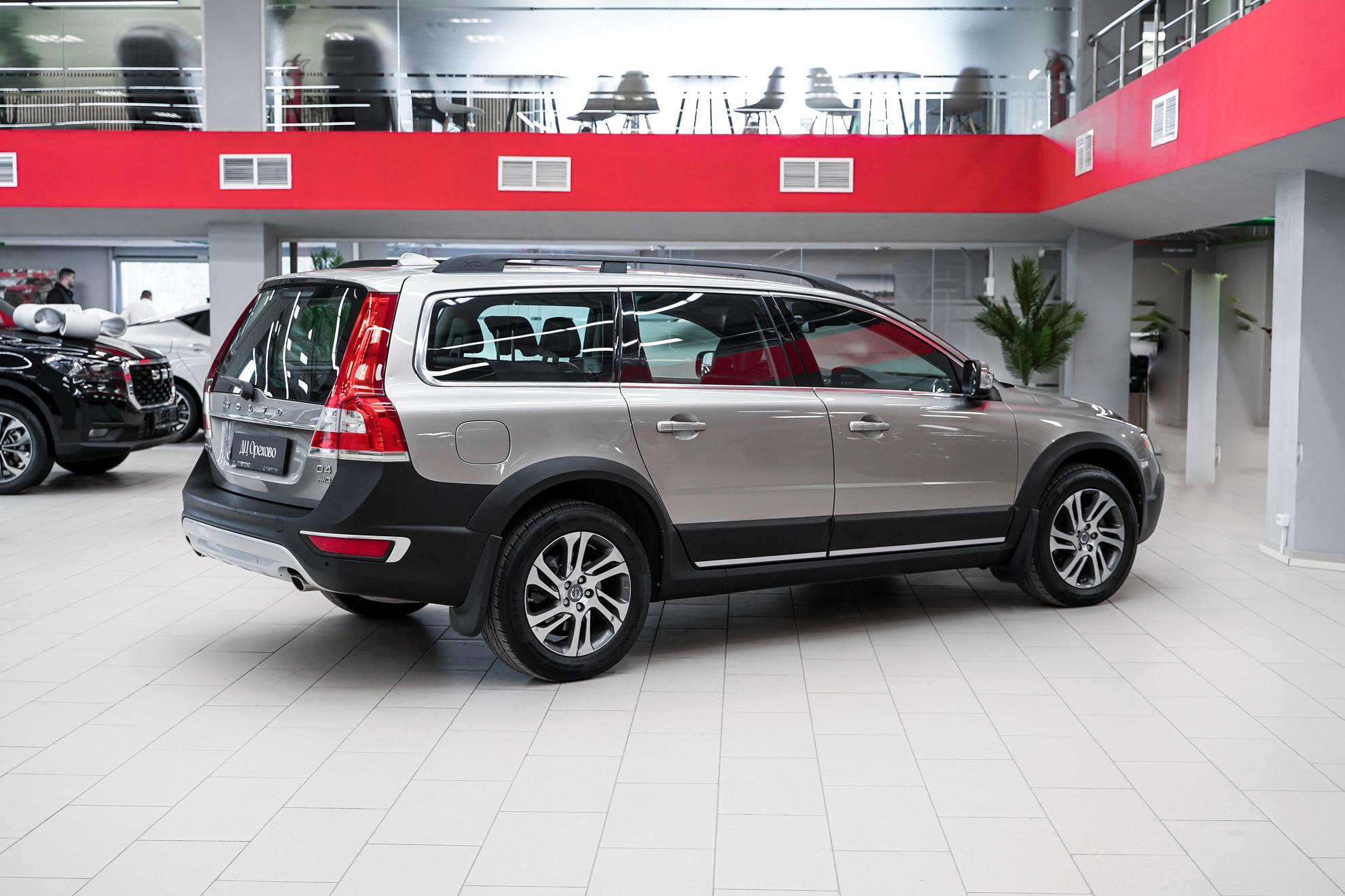 Volvo XC70 2013, бежевый, ДЦ Орехово