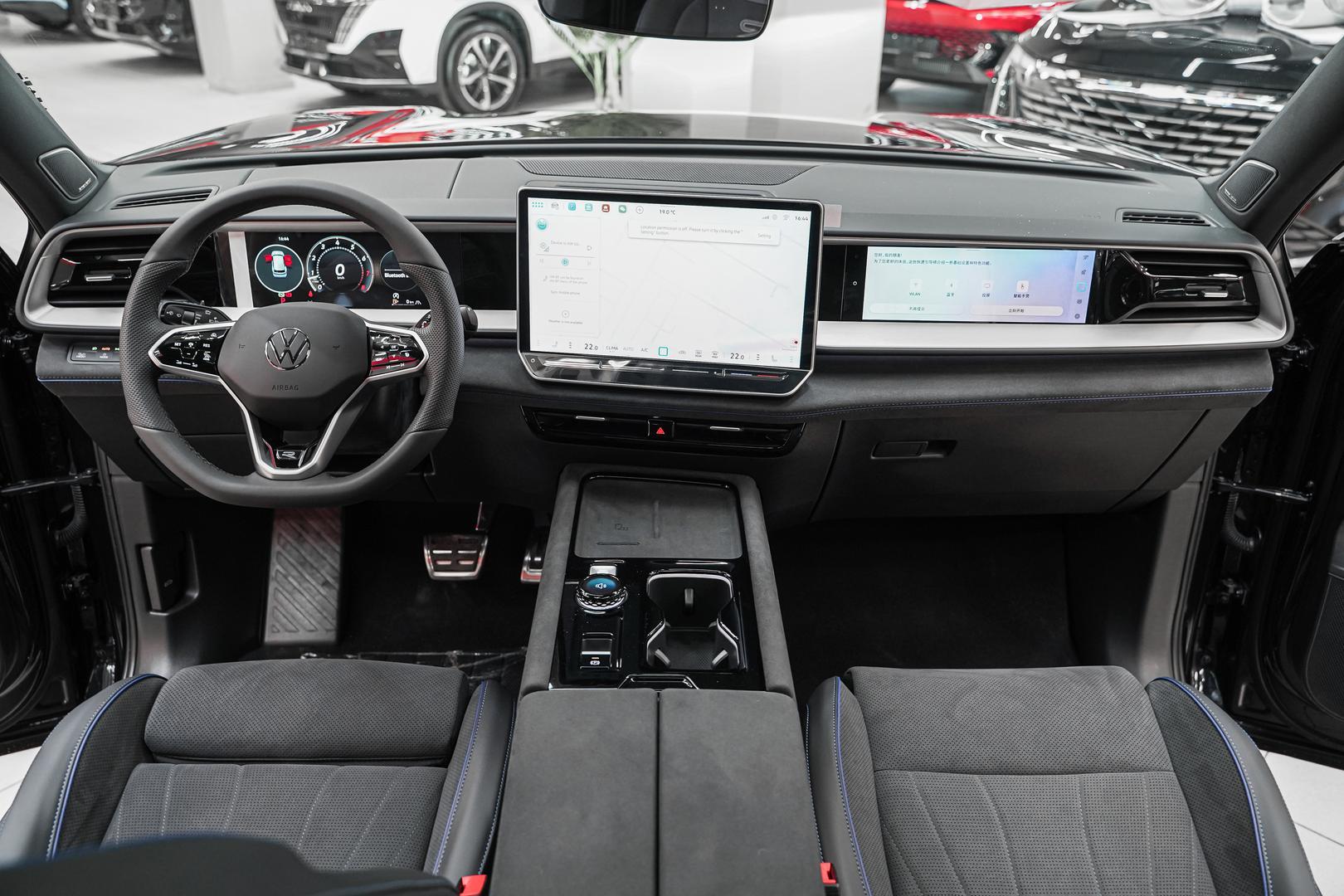 Volkswagen Teramont 2025, черный, ДЦ Орехово