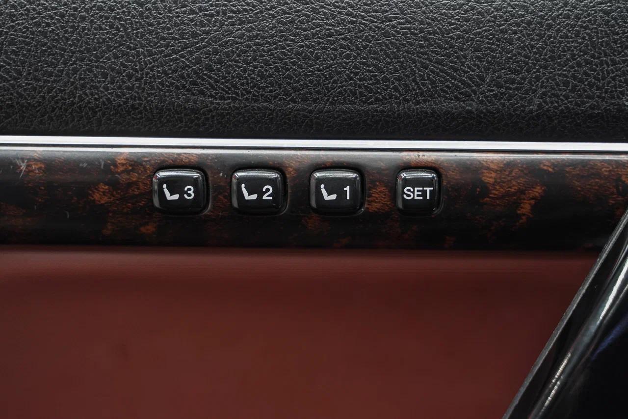 Toyota Land Cruiser 2012, черный, ДЦ Орехово