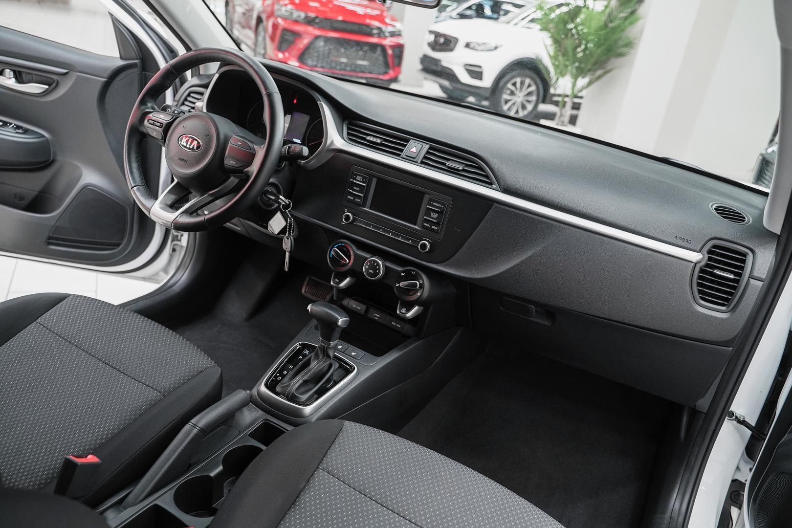 Kia Rio 2021, белый, ДЦ Орехово