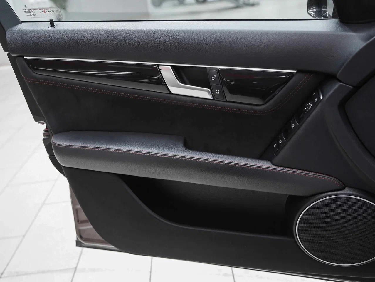 Mercedes-Benz C-Класс 2013, коричневый, ДЦ Орехово