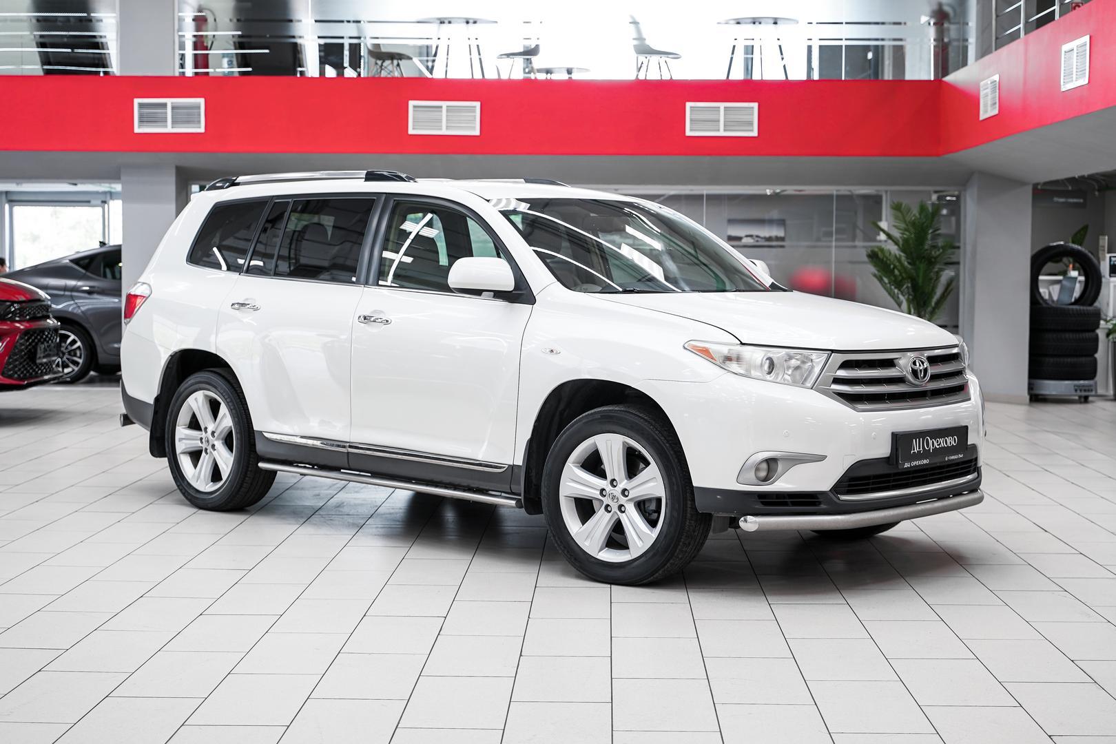 Toyota Highlander 2011, белый, ДЦ Орехово