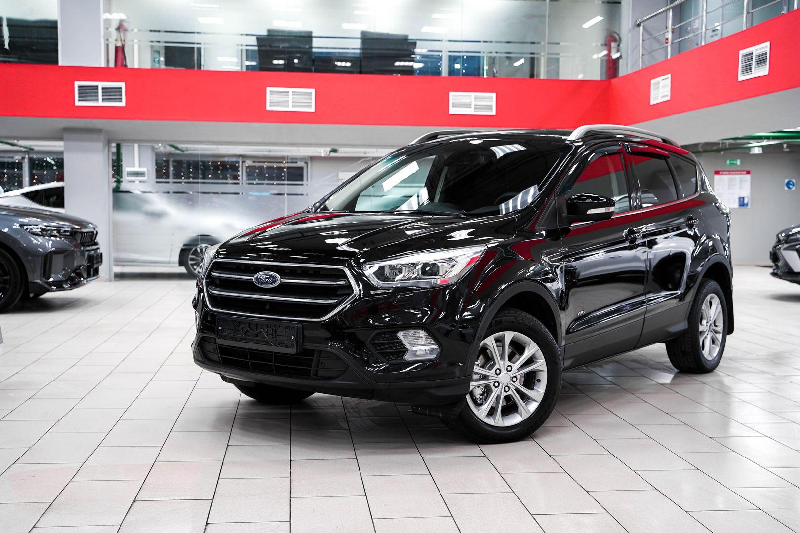 Ford Kuga 2018, черный, ДЦ Орехово