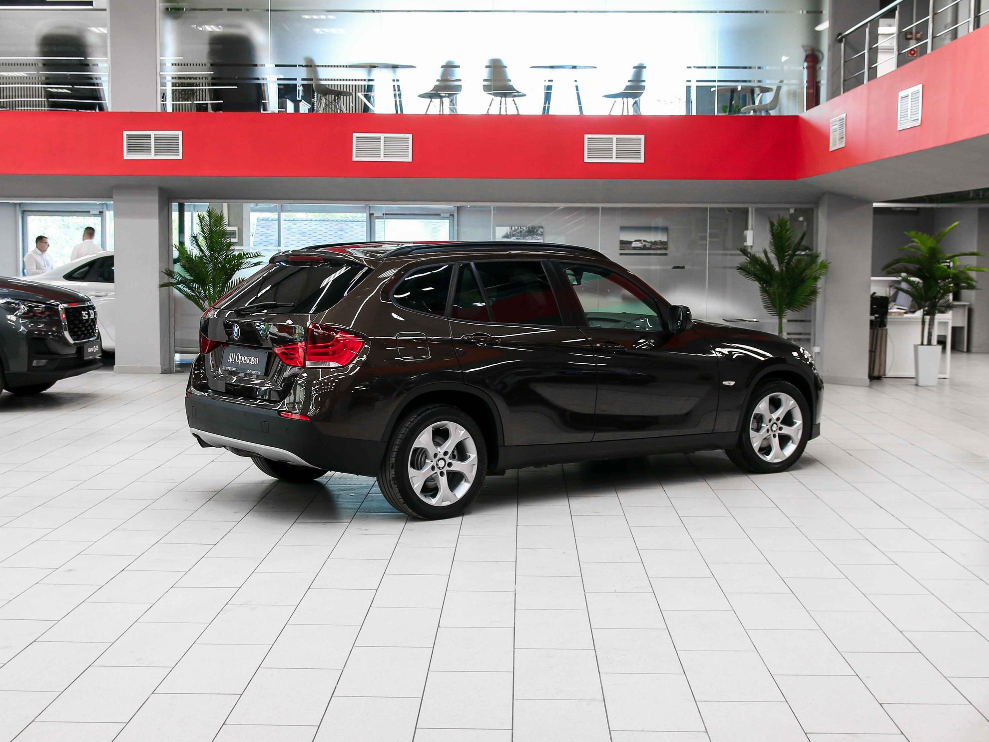 BMW X1 2011, коричневый, ДЦ Орехово