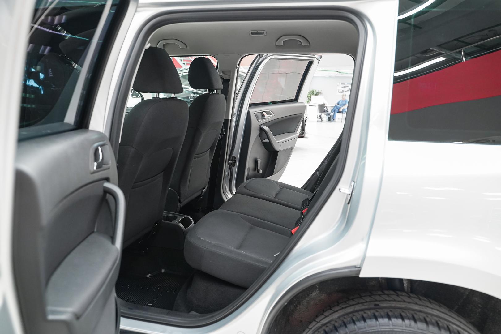 Skoda Yeti 2012, серебряный, ДЦ Орехово