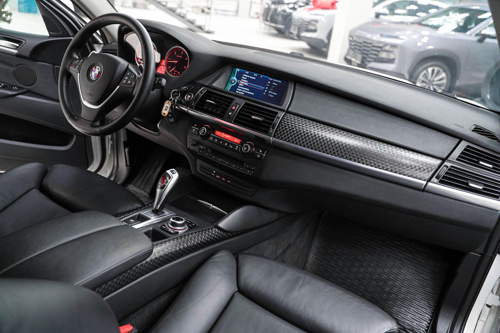 BMW X6 2013, белый, ДЦ Орехово