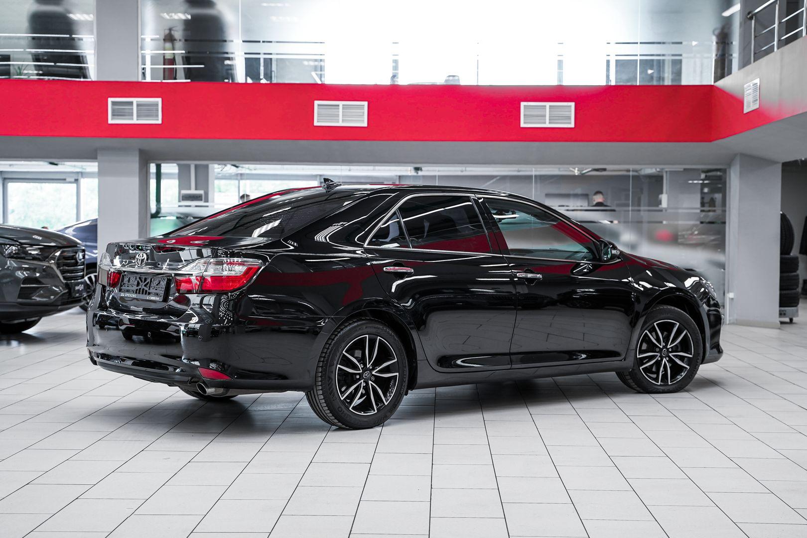 Toyota Camry 2017, черный, ДЦ Орехово