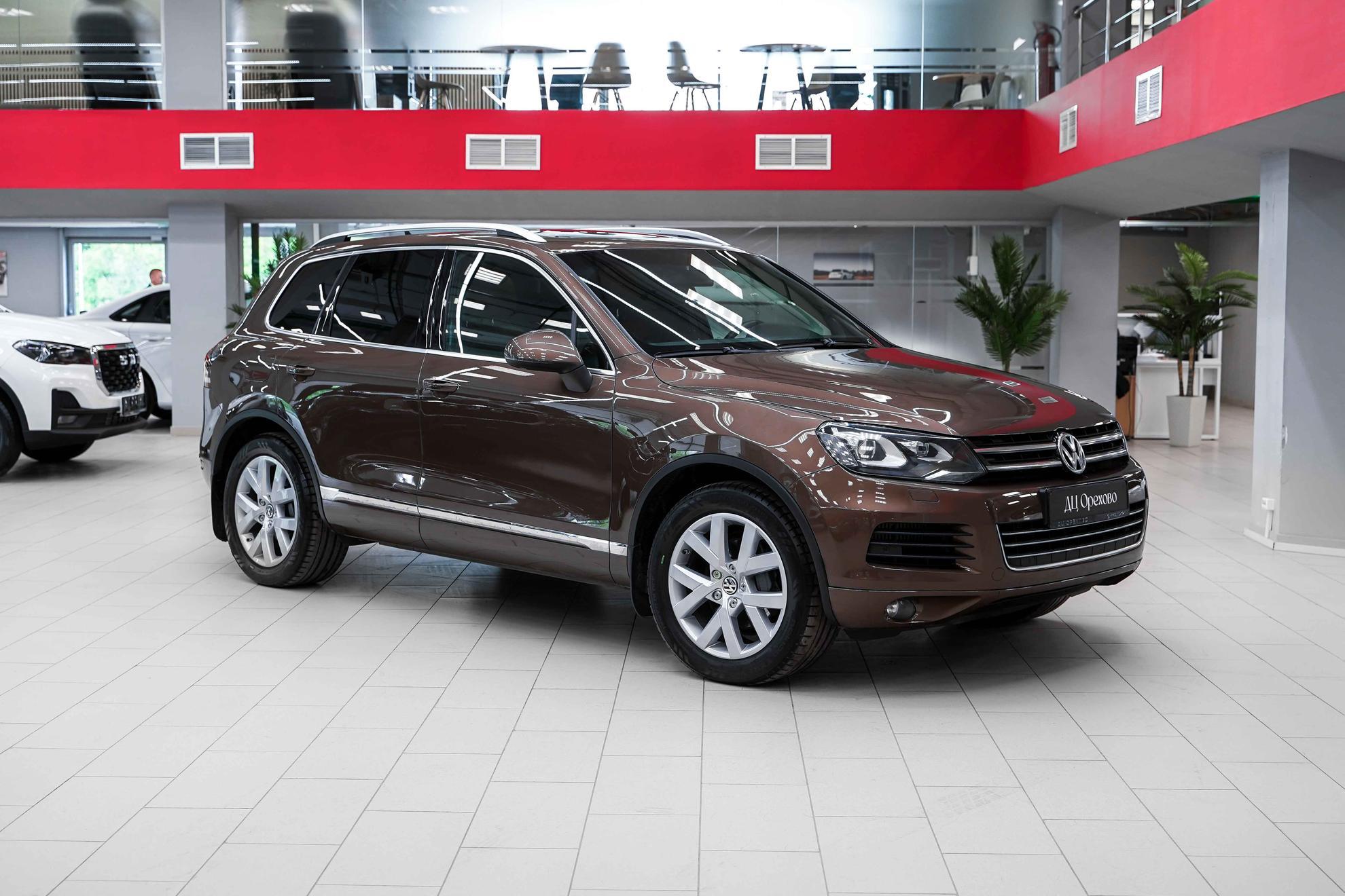 Volkswagen Touareg 2014, коричневый, ДЦ Орехово