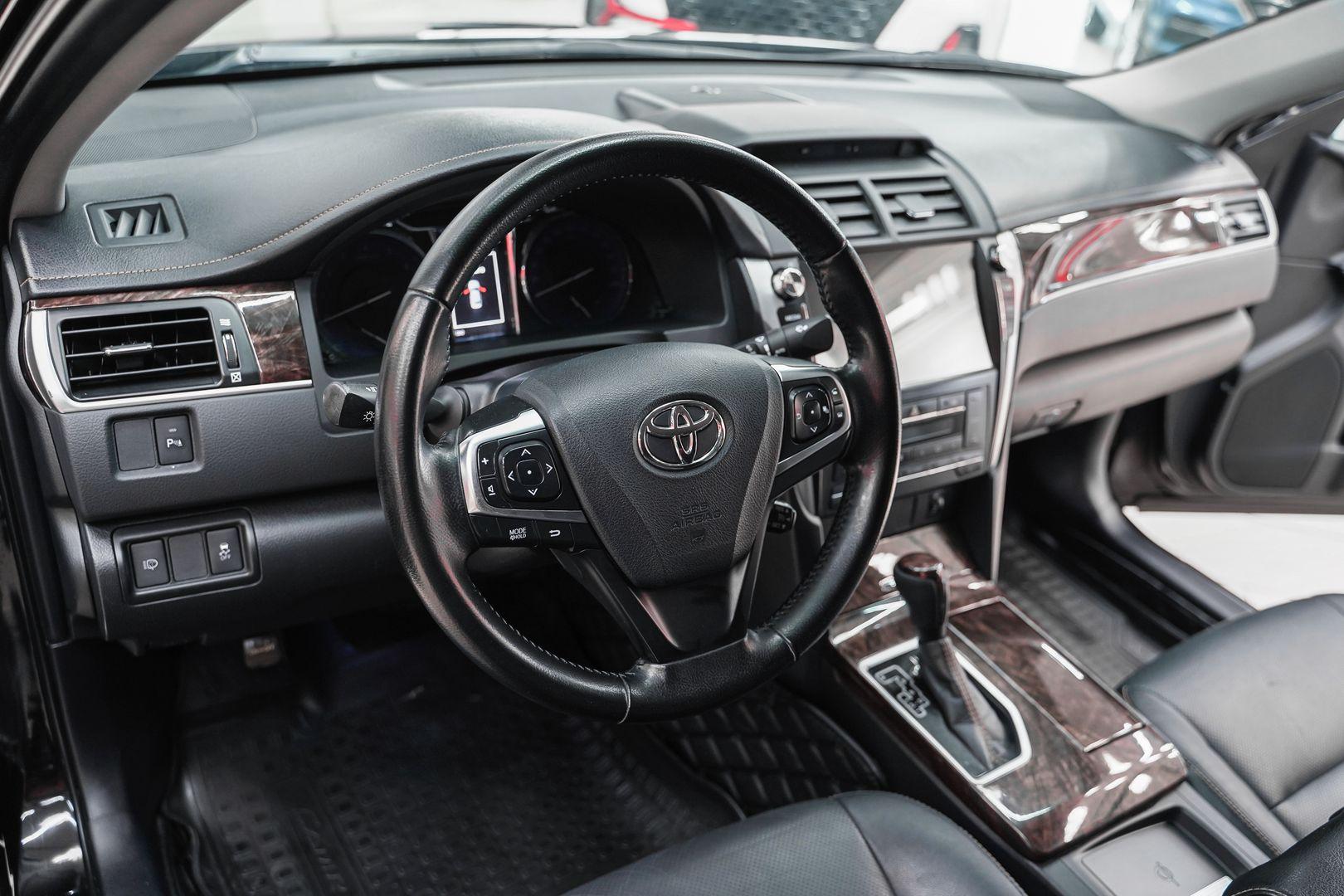 Toyota Camry 2017, черный, ДЦ Орехово
