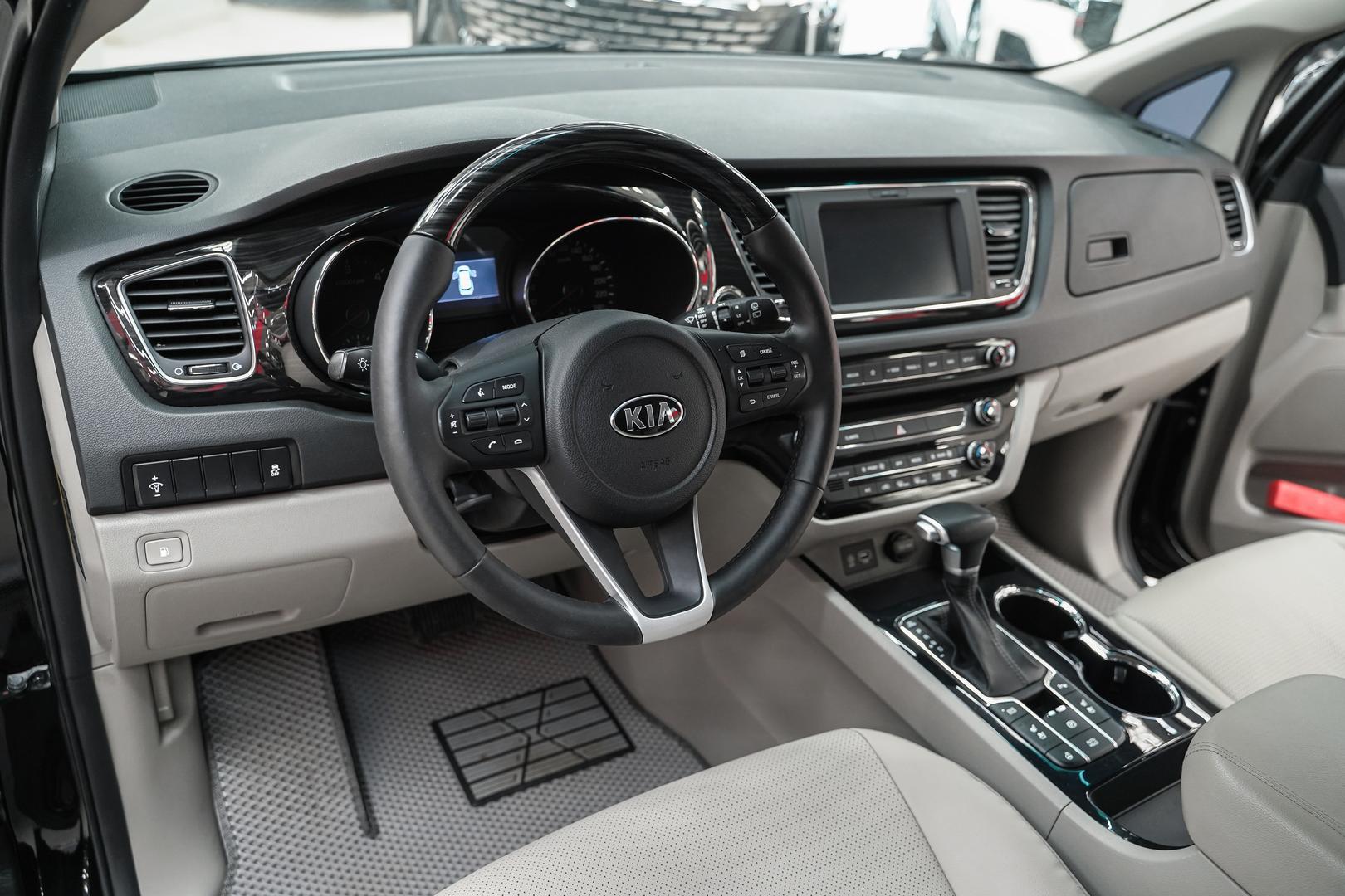Kia Carnival 2020, черный, ДЦ Орехово