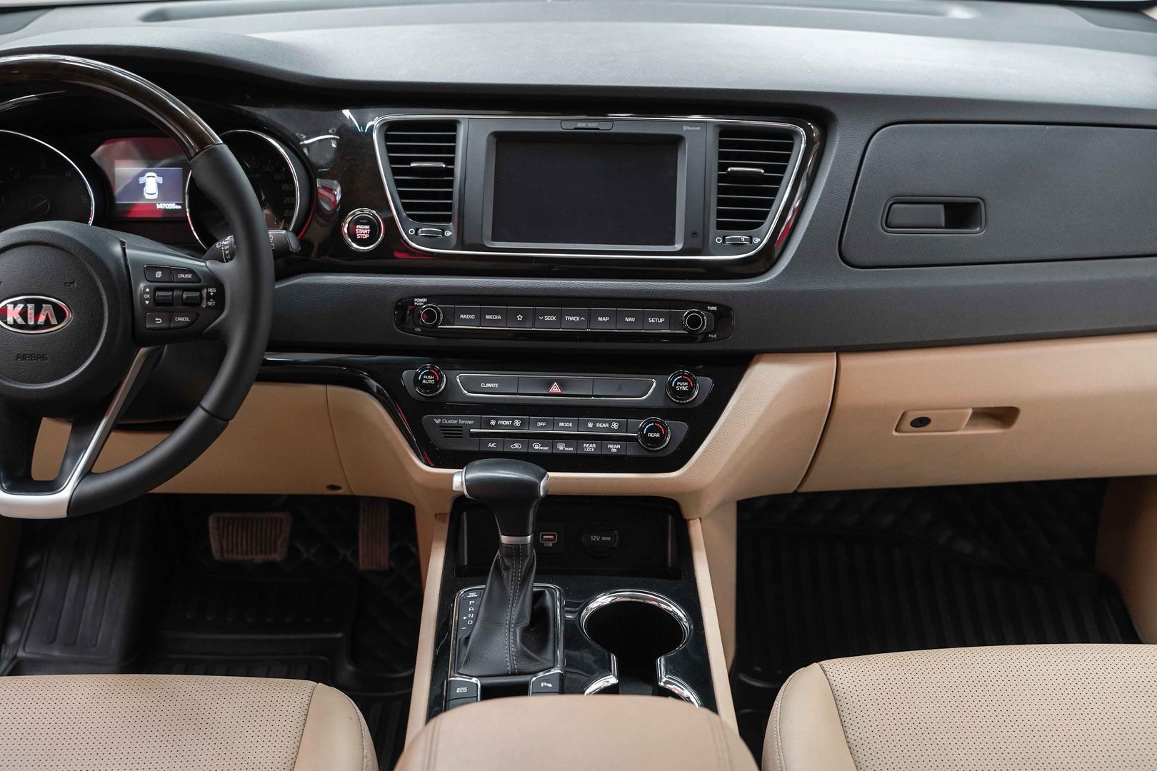 Kia Carnival 2020, черный, ДЦ Орехово