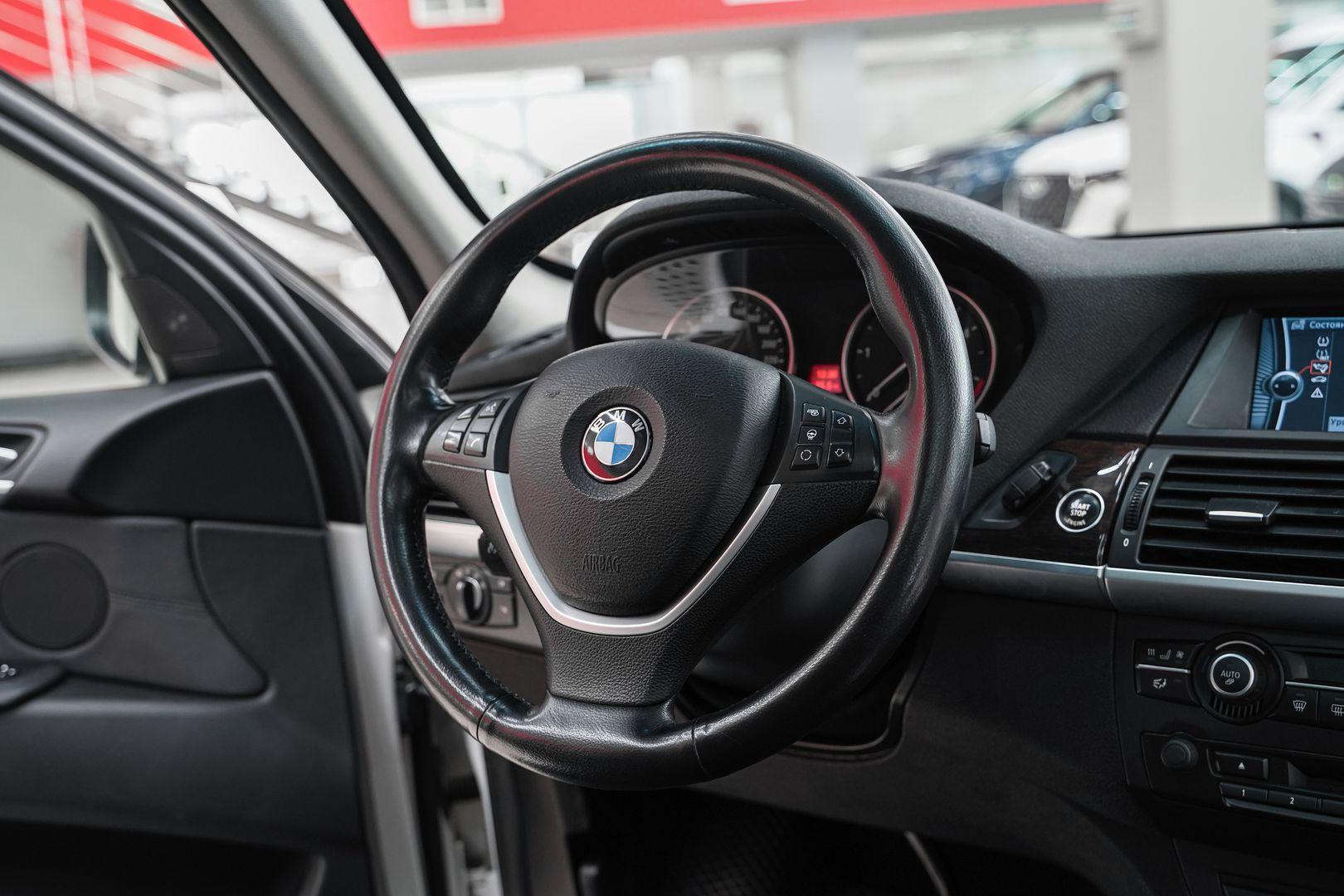 BMW X5 2011, белый, ДЦ Орехово