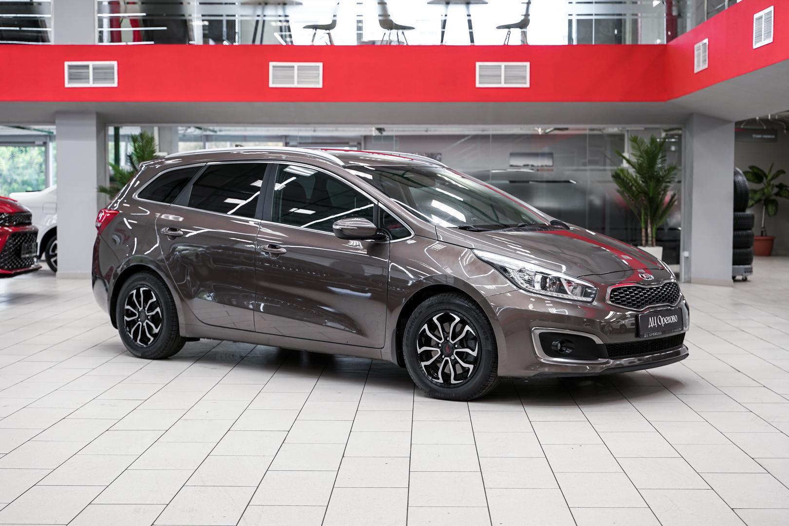 Kia Ceed 2017, коричневый, ДЦ Орехово