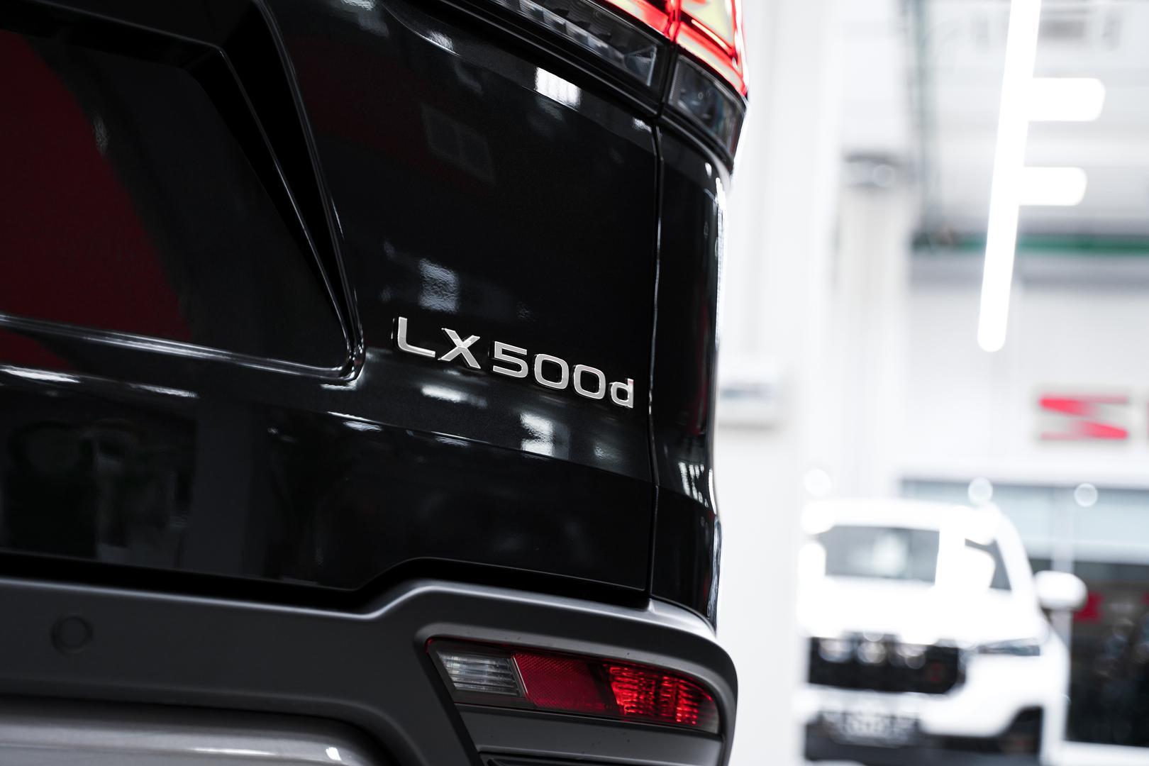 Lexus LX 2025, черный, ДЦ Орехово