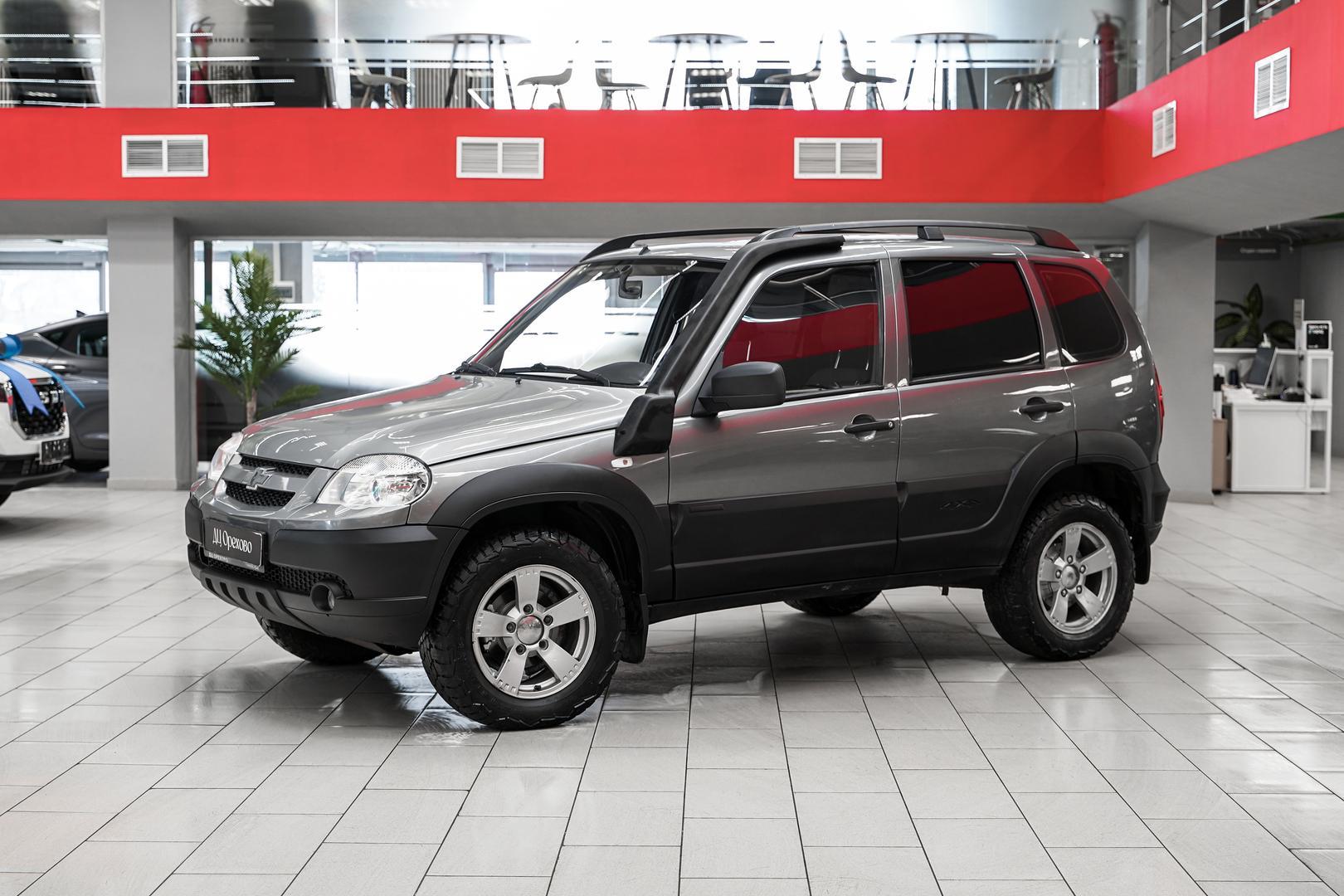 Chevrolet Niva 2013, серый, ДЦ Орехово