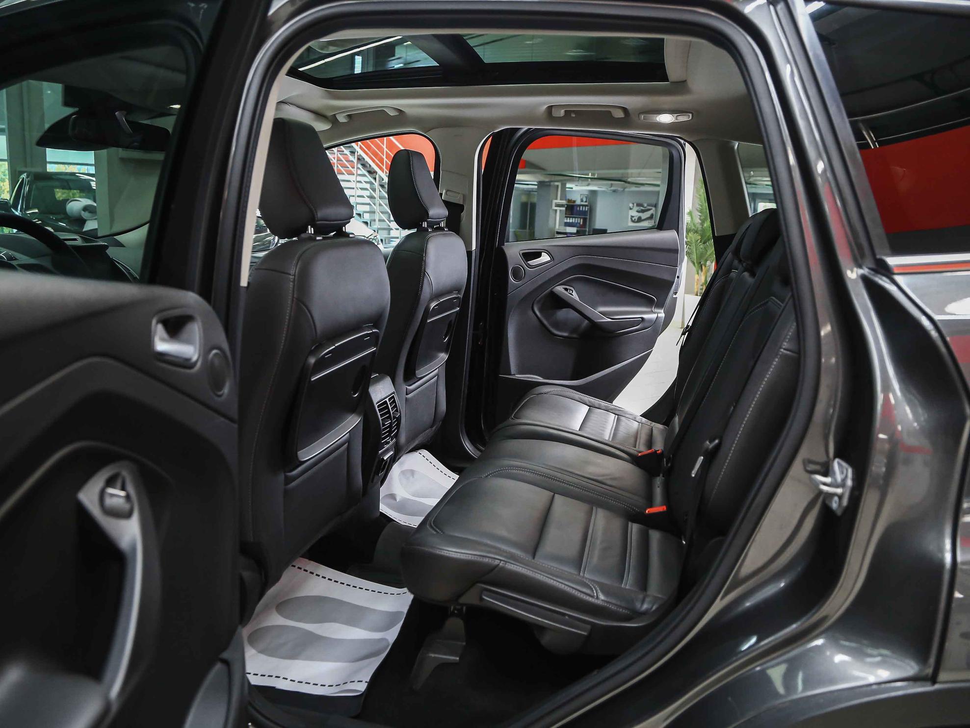 Ford Kuga 2017, серый, ДЦ Орехово
