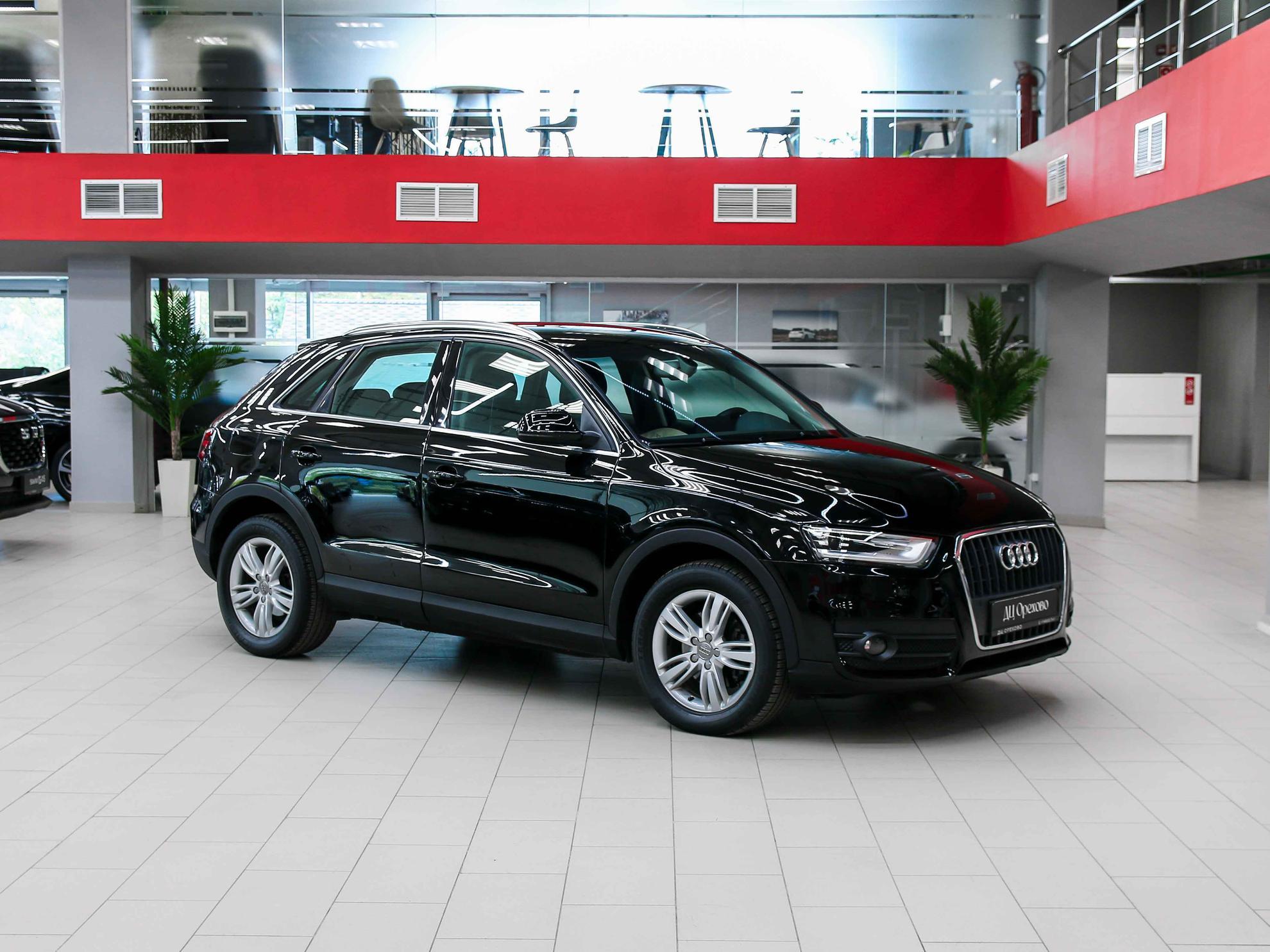 Audi Q3 2012, черный, ДЦ Орехово