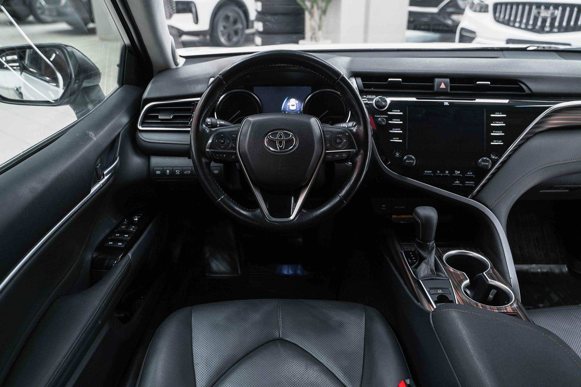 Toyota Camry 2018, белый, ДЦ Орехово