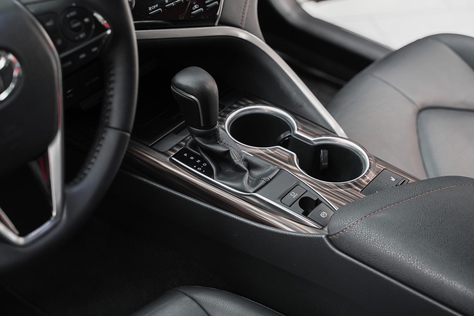 Toyota Camry 2020, белый, ДЦ Орехово