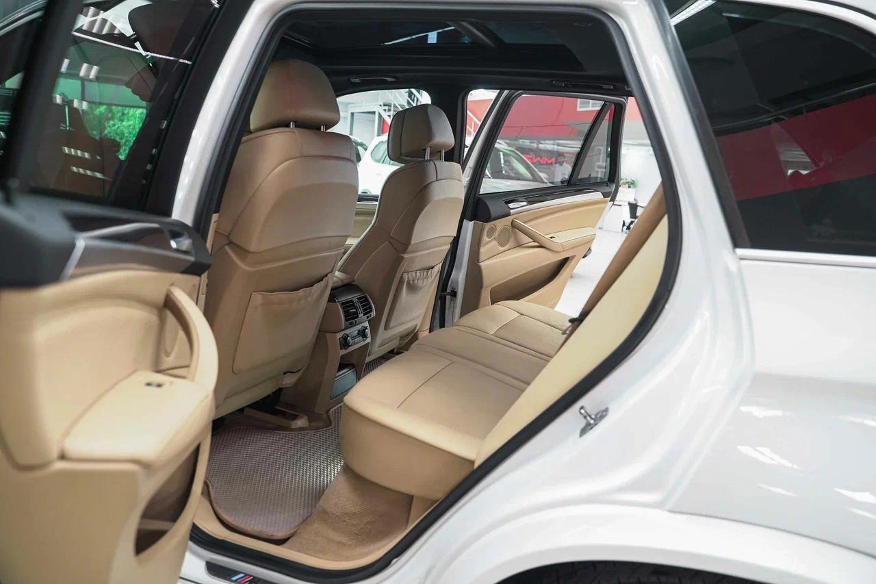 BMW X5 2011, белый, ДЦ Орехово