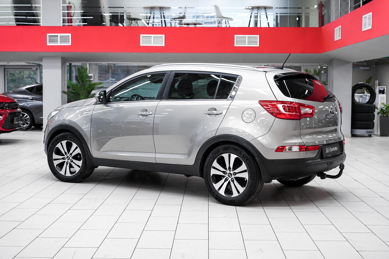 Kia Sportage 2013, серебряный, ДЦ Орехово