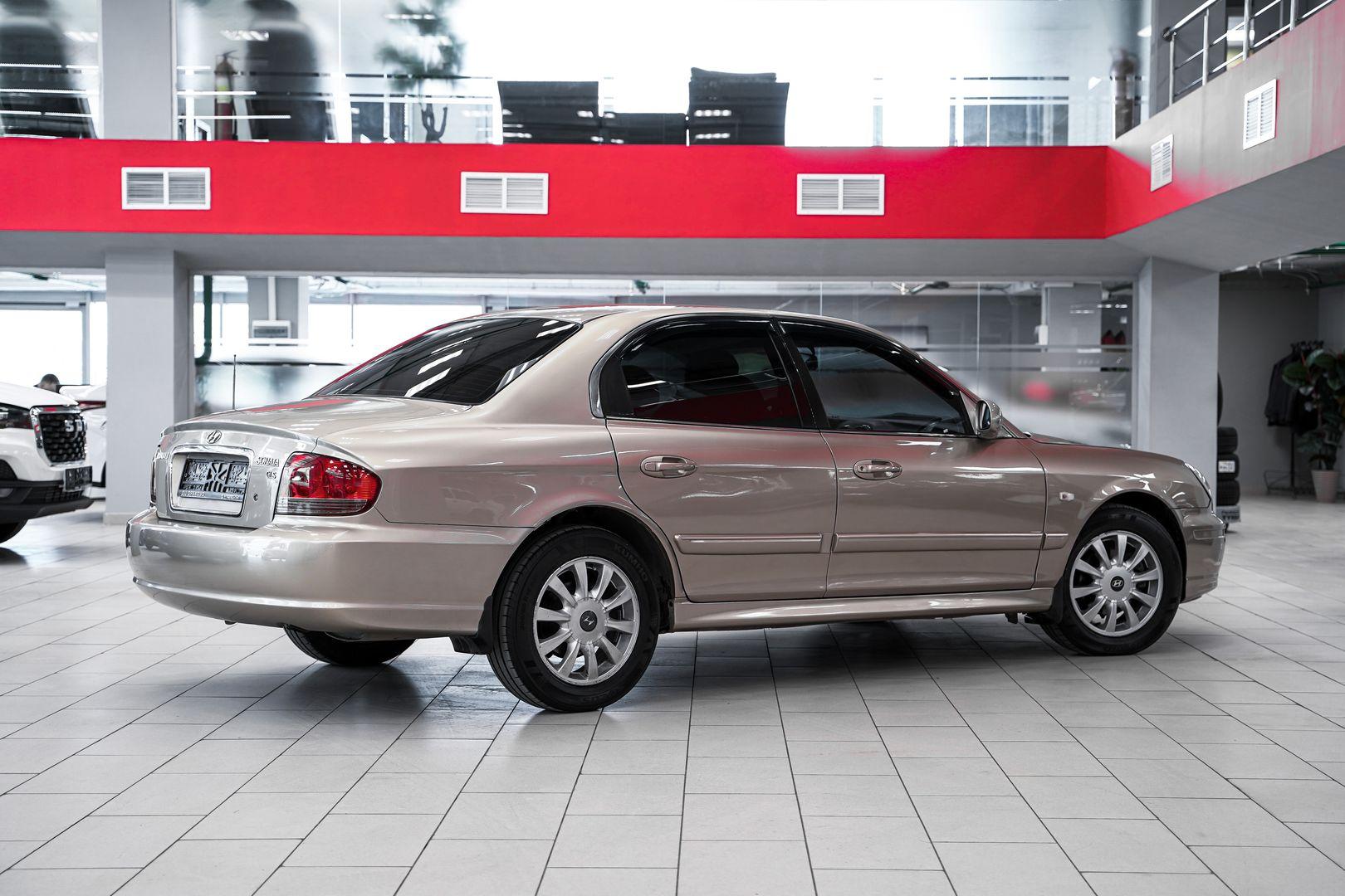 Hyundai Sonata 2004, бежевый, ДЦ Орехово