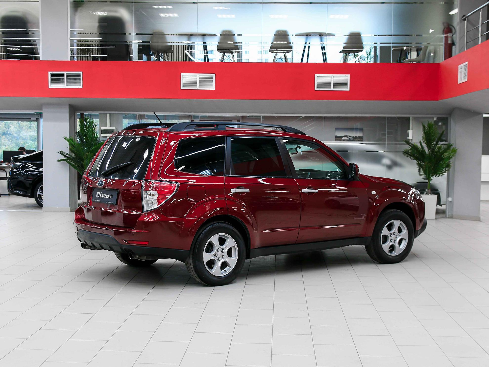 Subaru Forester 2008, красный, ДЦ Орехово