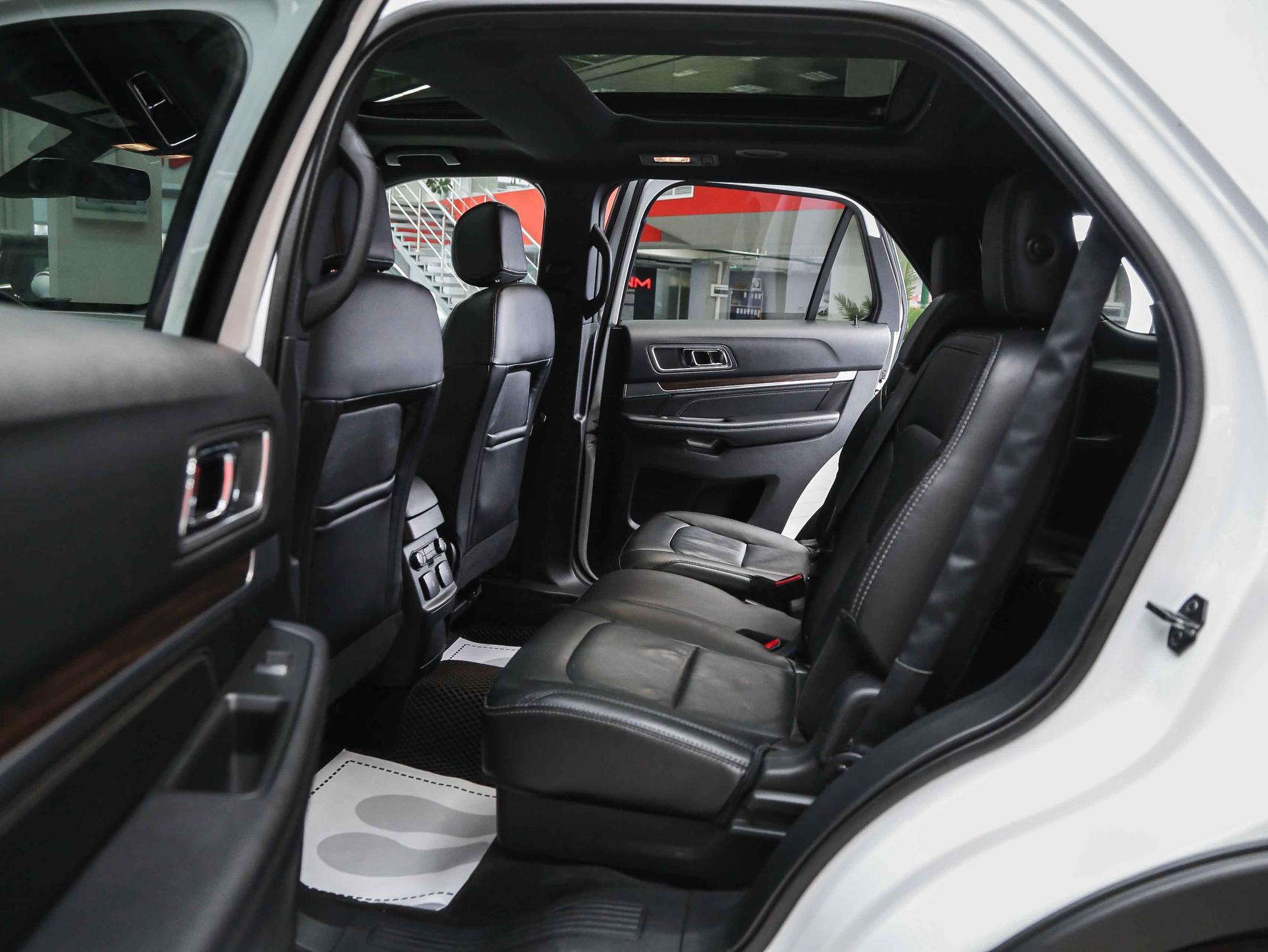 Ford Explorer 2017, белый, ДЦ Орехово