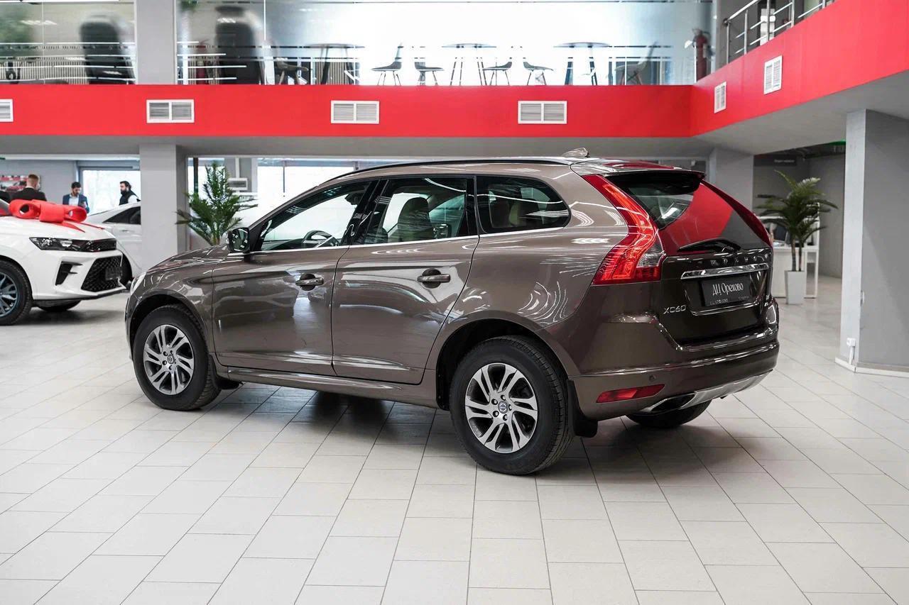 Volvo XC60 2014, коричневый, ДЦ Орехово
