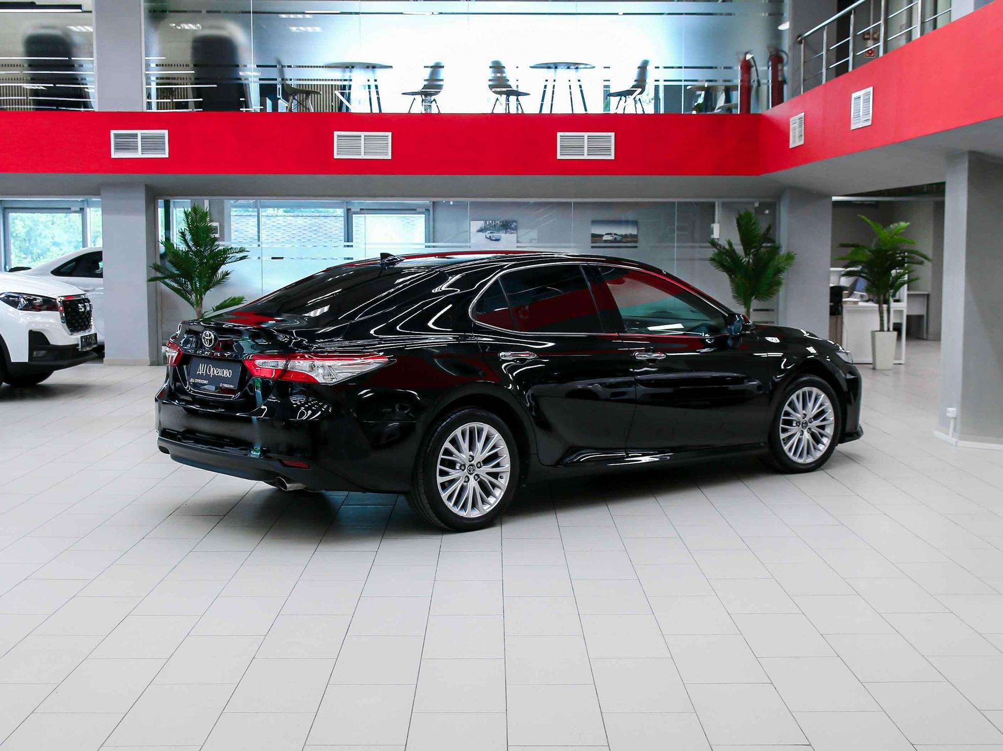 Toyota Camry 2018, черный, ДЦ Орехово