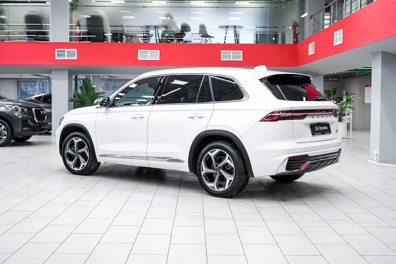 Geely Monjaro 2022, белый, ДЦ Орехово