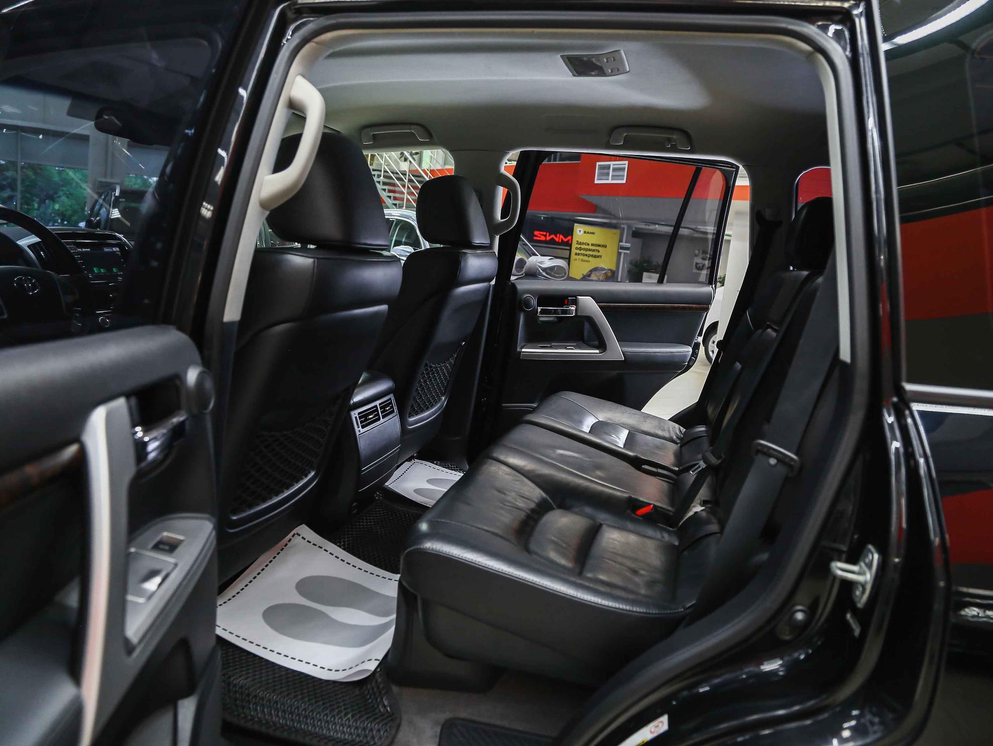 Toyota Land Cruiser 2013, черный, ДЦ Орехово