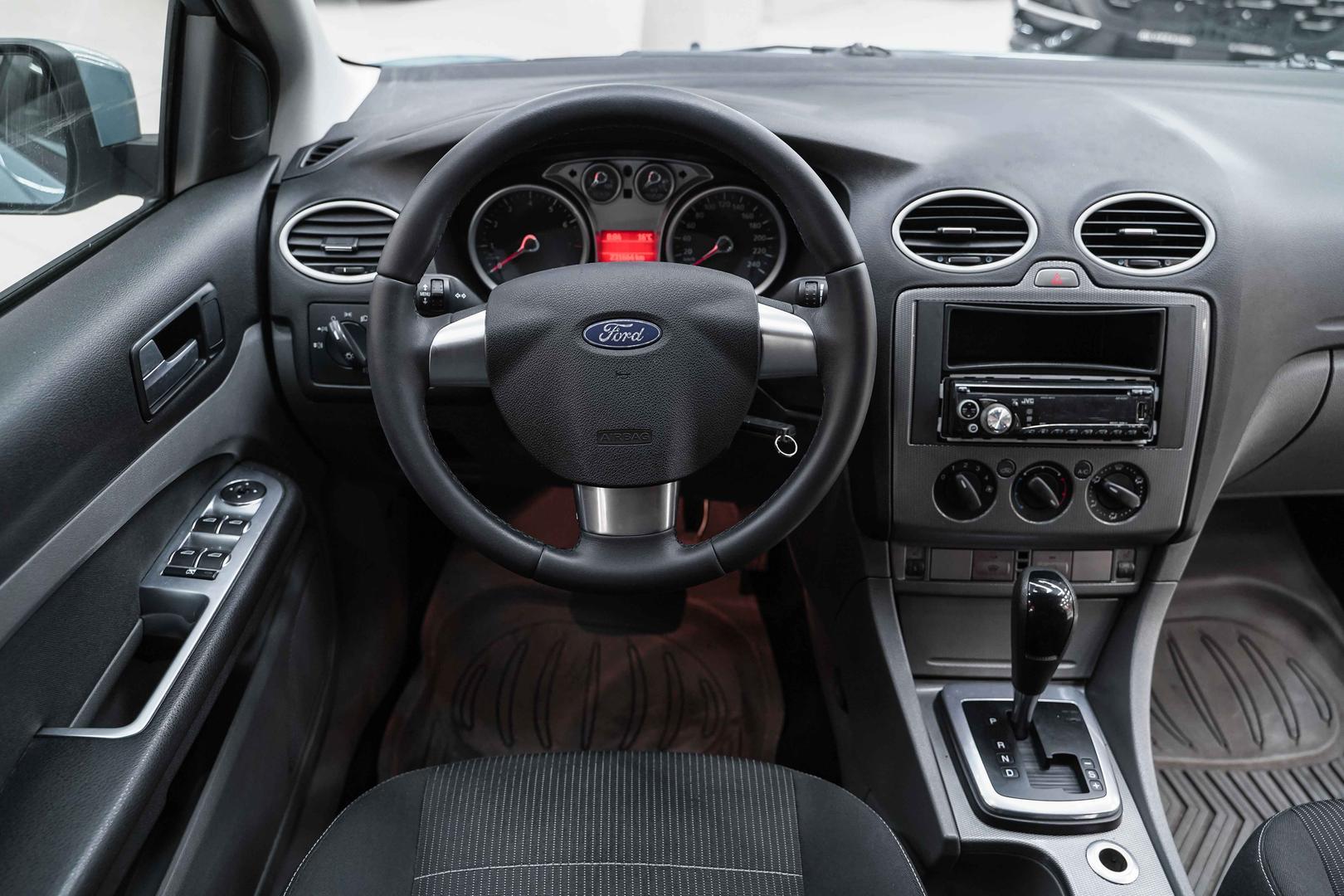 Ford Focus 2010, голубой, ДЦ Орехово