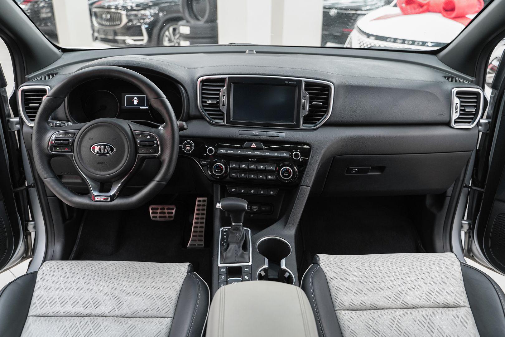 Kia Sportage 2016, серебряный, ДЦ Орехово